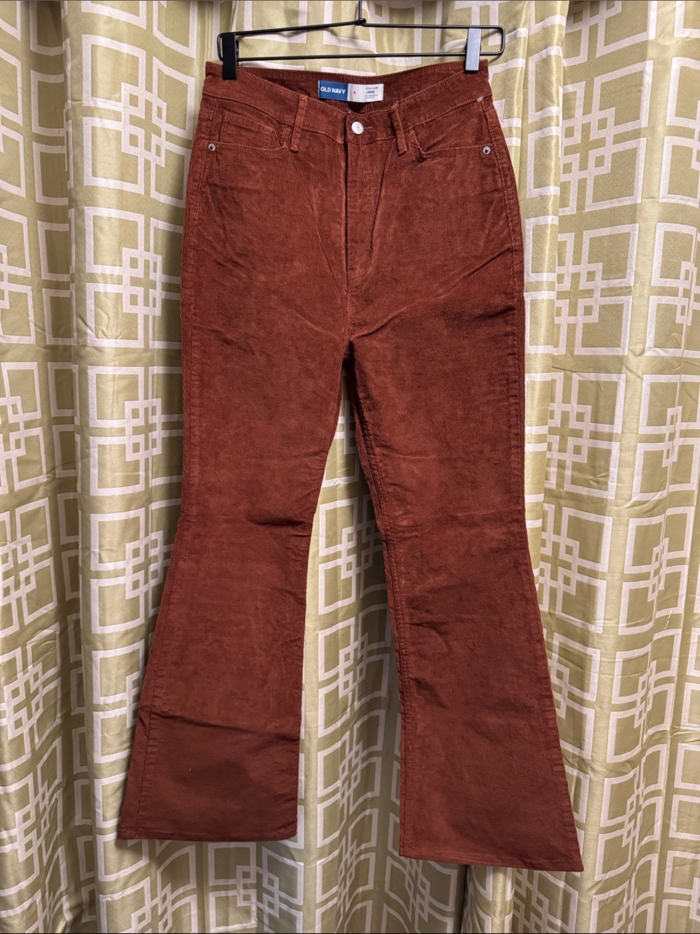 Old Navy Women's Flared Corduroy Jeans in Rust Brown